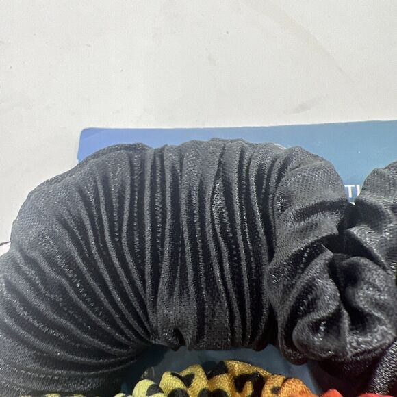 3 Hair Ties Scrunchies EVOLVE 1 Pack Black Red Multicolor Print - Picture 7 of 7